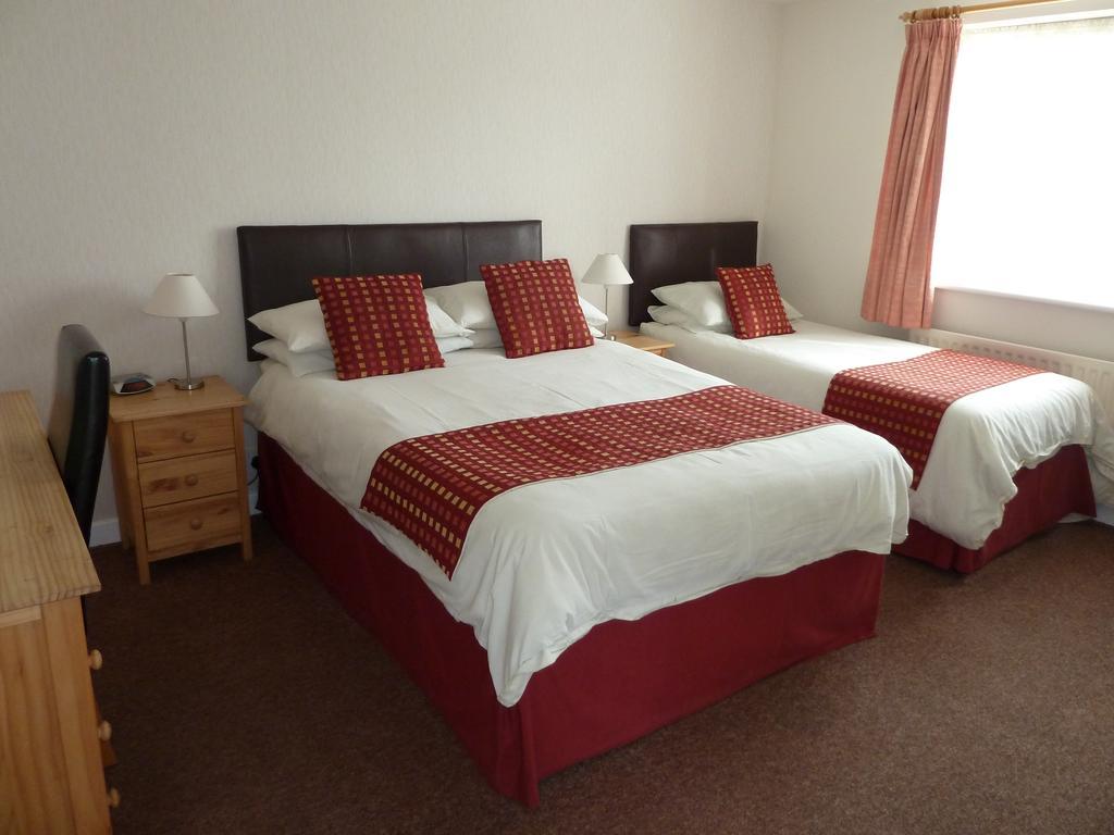 The Winsford Lodge Bagian luar foto